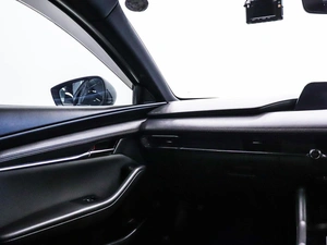 Хетчбэк Mazda 3 2019 года, 1699000 рублей, Красноярск