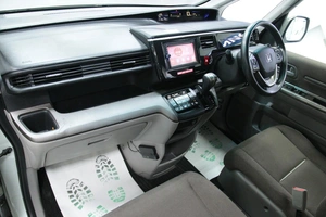 Минивэн Honda Stepwgn 2016 года, 1538000 рублей, Солонцы