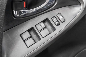 Внедорожник Toyota RAV4 2011 года, 1799000 рублей, Барнаул