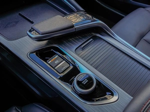 Внедорожник Changan UNI-T 2023 года, 2498000 рублей, Краснодар