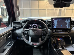 Внедорожник Toyota Sequoia 2023 года, 14497000 рублей, Красноярск