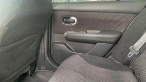 Седан Nissan Tiida 2013 года, 756000 рублей, Солонцы