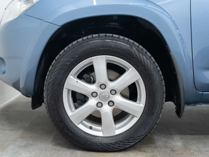 Внедорожник Toyota RAV4 2007 года, 1299000 рублей, Красноярск