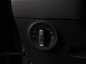 Внедорожник Skoda Karoq 2020 года, 1964000 рублей, Воронеж