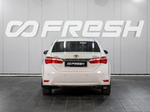 Седан Toyota Corolla 2015 года, 1399000 рублей, Сургут