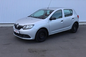 Хэтчбек Renault Sandero 2018 года, 990000 рублей, Брянск