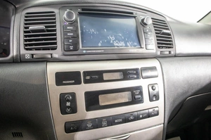 Седан Toyota Corolla 2006 года, 799000 рублей, Барнаул