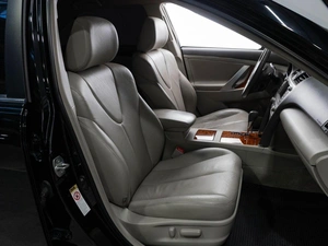 Седан Toyota Camry 2010 года, 1599000 рублей, Тюмень