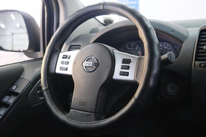 Пикап Nissan Navara 2010 года, 1399000 рублей, Омск