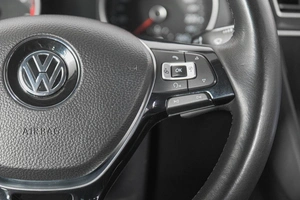 Внедорожник Volkswagen Tiguan 2018 года, 2459000 рублей, Кемерово