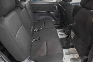 Минивэн Toyota Isis 2011 года, 1299000 рублей, Барнаул