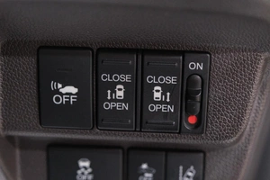 Минивэн Honda Freed 2018 года, 1699000 рублей, Новокузнецк