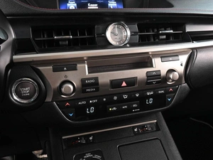 Седан Lexus ES 2015 года, 2299000 рублей, Аксай