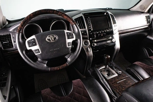 Внедорожник Toyota Land Cruiser 2012 года, 3999000 рублей, Сургут