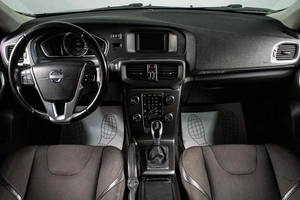 Хетчбэк Volvo V40 2014 года, 1339000 рублей, Сургут