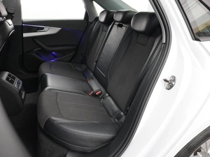 Седан Audi A4 2021 года, 2579077 рублей, Москва