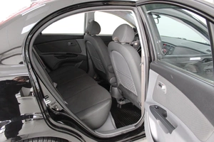 Седан Kia Rio 2011 года, 870000 рублей, Клинцы