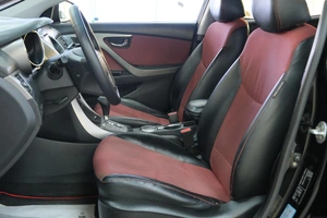Седан Hyundai Elantra 2012 года, 899000 рублей, Омск