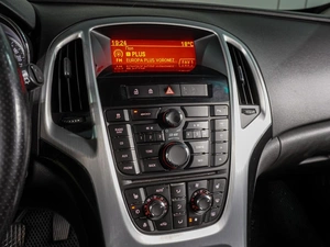 Хетчбэк Opel Astra GTC 2012 года, 749000 рублей, Воронеж