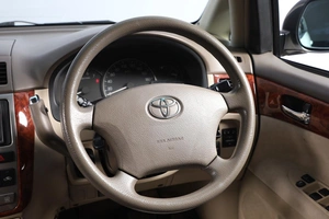 Минивэн Toyota Ipsum 2004 года, 999000 рублей, Новосибирск