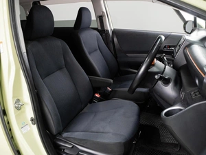 Минивэн Toyota Sienta 2015 года, 1279000 рублей, Тюмень