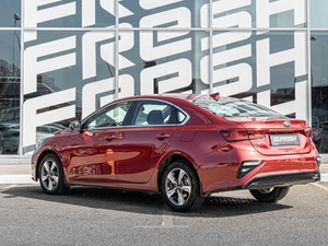 Седан Kia Cerato 2019 года, 1819000 рублей, Краснодар