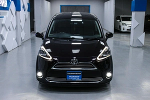 Минивэн Toyota Sienta 2017 года, 1308000 рублей, Солонцы