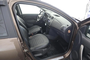 Хэтчбек Renault Sandero 2020 года, 1400000 рублей, Брянск