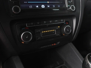 Седан Volkswagen Jetta 2011 года, 699000 рублей, Минеральные Воды