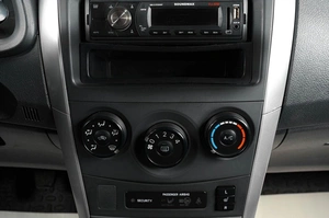 Седан Toyota Corolla 2011 года, 1379000 рублей, Тюмень