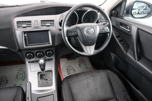 Седан Mazda Axela 2009 года, 829000 рублей, Красноярск