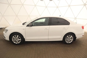 Седан Volkswagen Jetta 2013 года, 1105000 рублей, Орёл