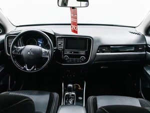 Внедорожник Mitsubishi Outlander 2019 года, 2199000 рублей, Красноярск
