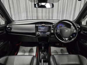 Универсал Toyota Corolla Fielder 2018 года, 1190000 рублей, Красноярск