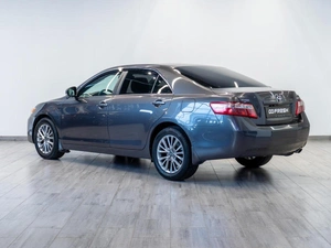 Седан Toyota Camry 2010 года, 1399000 рублей, Саратов