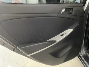 Седан Hyundai Solaris 2013 года, 897000 рублей, Солонцы