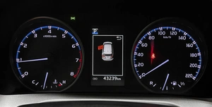 Внедорожник Toyota RAV4 2018 года, 2380000 рублей, Красноярск