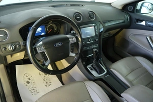 Седан Ford Mondeo 2012 года, 999000 рублей, Омск