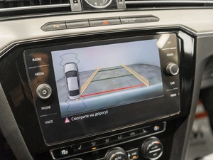 Седан Volkswagen Passat 2018 года, 2300000 рублей, Красноярск