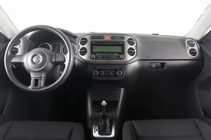 Внедорожник Volkswagen Tiguan 2010 года, 1089000 рублей, Пермь