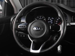 Хетчбэк Kia Rio X-Line 2018 года, 1199000 рублей, Тюмень