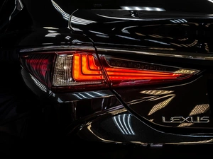 Седан Lexus ES 2019 года, 2949000 рублей, Тюмень