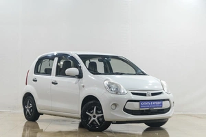 Хетчбэк Toyota Passo 2015 года, 729000 рублей, Новокузнецк
