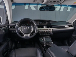 Седан Lexus ES 2015 года, 2399000 рублей, Сургут