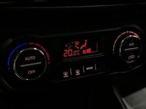 Седан Kia Rio 2013 года, 997000 рублей, Красноярск