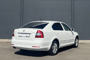 Лифтбек Skoda Octavia 2012 года, 890000 рублей, Солонцы