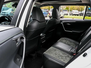 Внедорожник Toyota RAV4 2024 года, 3785000 рублей, Волгоград