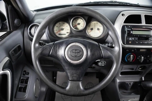 Внедорожник Toyota RAV4 2003 года, 639000 рублей, Пермь