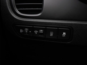 Хетчбэк Kia Rio X-Line 2018 года, 1680000 рублей, Волгоград