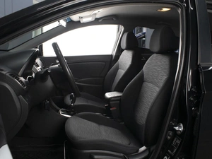 Седан Hyundai Solaris 2014 года, 990000 рублей, Омск